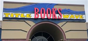 Title Wave Books picture